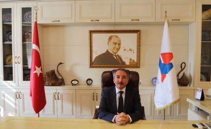 Ağrı İbrahim Çeçen Üniversitesi Rektörü Prof. Dr. Abdulhalik Karabulut’un yeni yıl mesajı