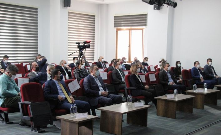 AK Parti milletvekili Menekşe: “60 milyonda yapılan doğal yapıyı 60 yılda yok edeceğiz”