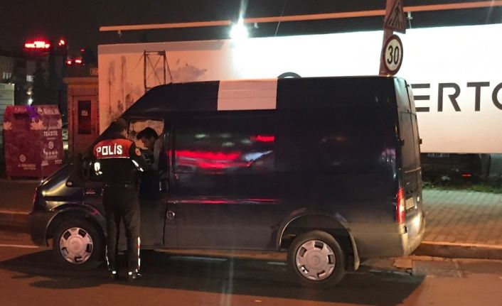 Avcılar’da sokağa çıkma kısıtlaması denetimine İlçe Kaymakamı Kemal İnan da katıldı
