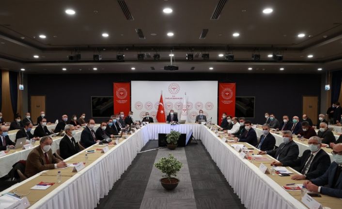 Bakan Koca: "İstanbul’da son hafta içinde vaka sayısında önemli oranda düşüş kaydedildi"