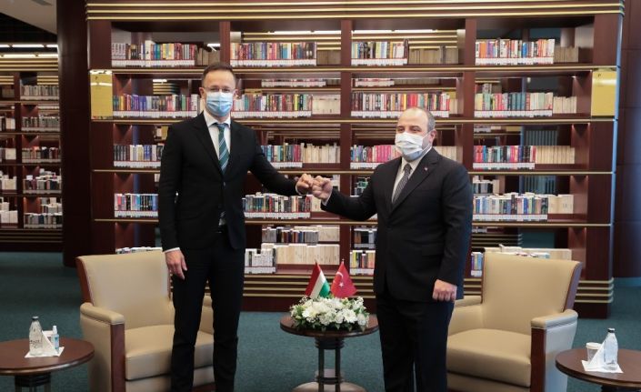 Bakan Varank: “Türkiye’ye güvenip yatırım yapanların beklediğinden daha fazlasını kazanacağı yeni bir döneme giriyoruz”