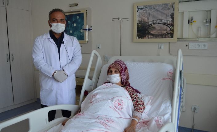 Baş ağrısı şikayetiyle gitti, beyninde 4.5 santim tümör çıktı