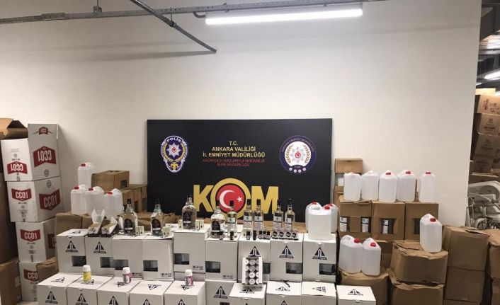 Başkent’te kaçak 2 bin litre alkol 6 ton tütün ele geçirildi.