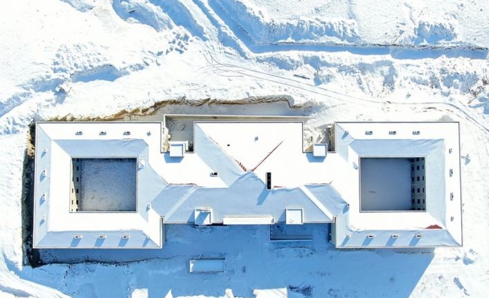 Bayburt’ta yapımı devam eden Göçmen Geri Gönderme Merkezi yüzde 75 seviyeye ulaştı
