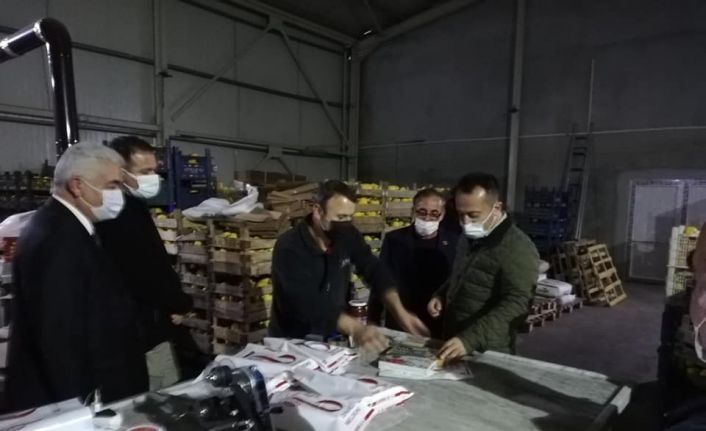 Bu tesiste yılda 700 ton salça, 250 ton ayva, 50 ton nar, 100 ton sebze işleniyor