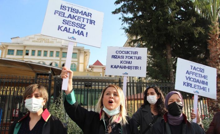 Cinsel istismardan 621 yıl ceza alan öğretmen, başka istismardan hakim karşısına çıktı