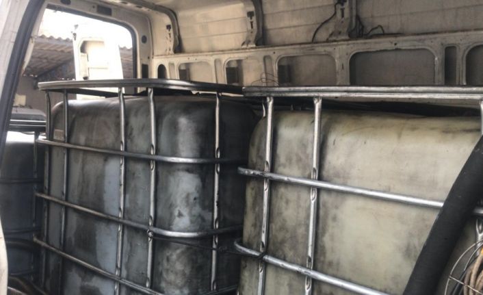 Denizli’ye sızdırılmaya çalışılan 3 bin 400 litre kaçak akaryakıta polis engeli