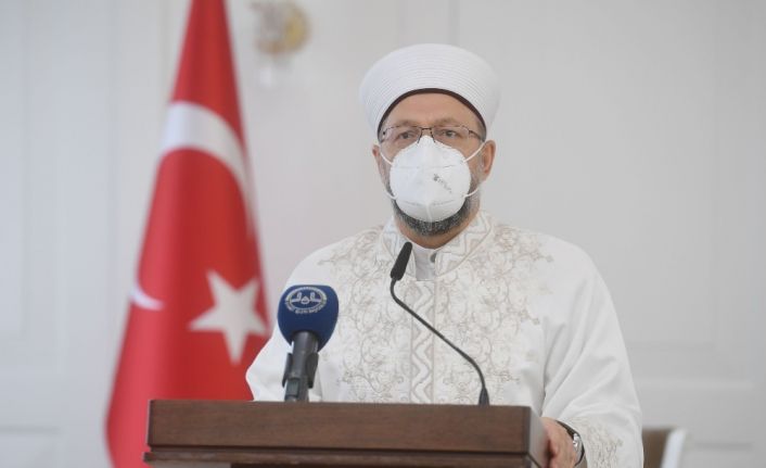 Diyanet İşleri Başkanı Erbaş: “Gayrimeşru ilişkileri özendiren, sadakati önemsizleştiren yayınlar aileyi tahrip etmektedir”