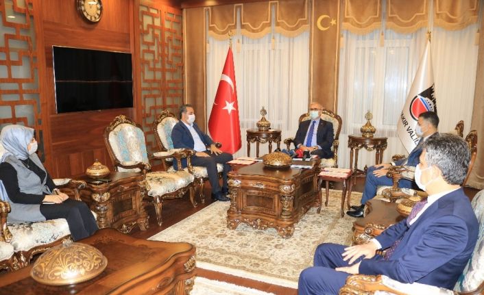 Diyarbakırlı iş adamından örnek davranış: Eğitim gördüğü okulu yeniden inşa edecek