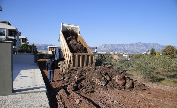 Döşemealtı Altınkale’ye yol çalışması