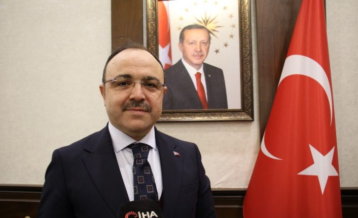 Elazığ Valisi Erkaya Yırık: “Depremde şu ana kadar ciddi bir olumsuzluk yok”