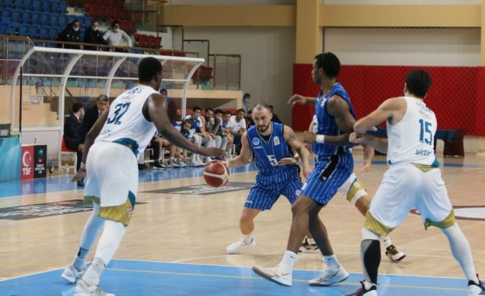 Erkekler Basketbol 1. Ligi: Global Connect Travel Düzce: 71 - Kocaeli Büyükşehir Belediyesi Kağıtspor: 73