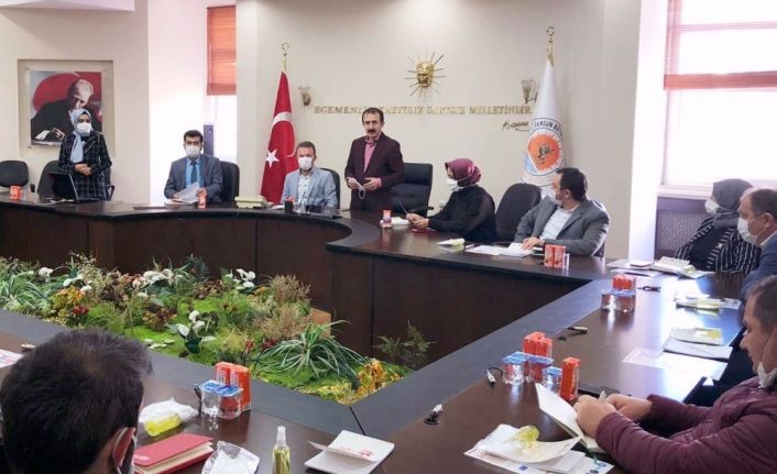 Göçmenlerin işgücü ve eğitim durumları masaya yatırıldı