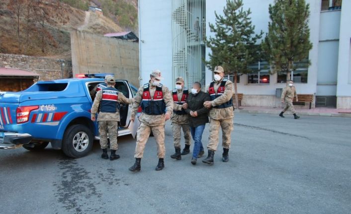 Gümüşhanespor Başkanı Vahit Olgun saldırısının şüphelisi 2 kişi sorgularının ardından adliyeye sevk edildi