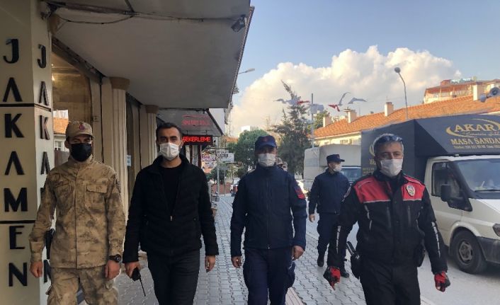Hatay’da güvenlik güçlerinden maske denetimi