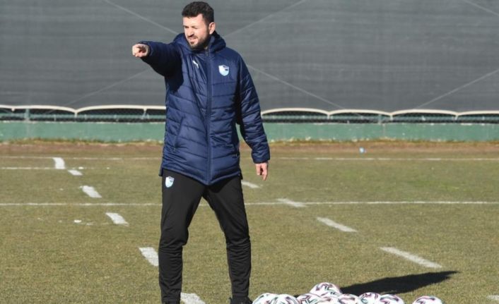 Hüseyin Çimşir: "Oraya beyaz bayrağı kaldırarak teslim olmaya gitmiyoruz"