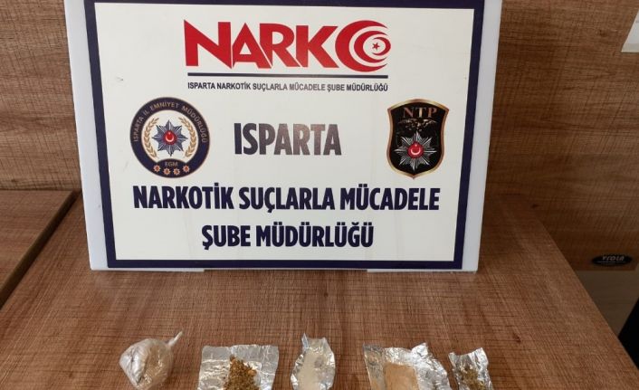 Isparta’da narkotik operasyonlarında yakalanan 100 şüpheliden 11’i tutuklandı