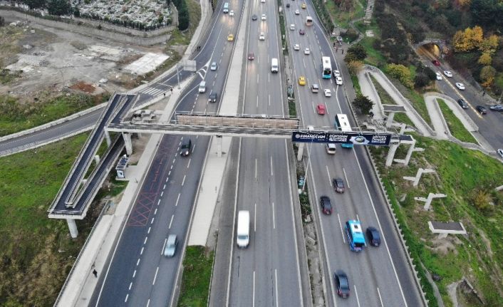 İstanbul’da Dünya Engelliler Günü’nde pes dedirten görüntü: O üst geçit 1 yıl geçmesine rağmen hala yapılmadı