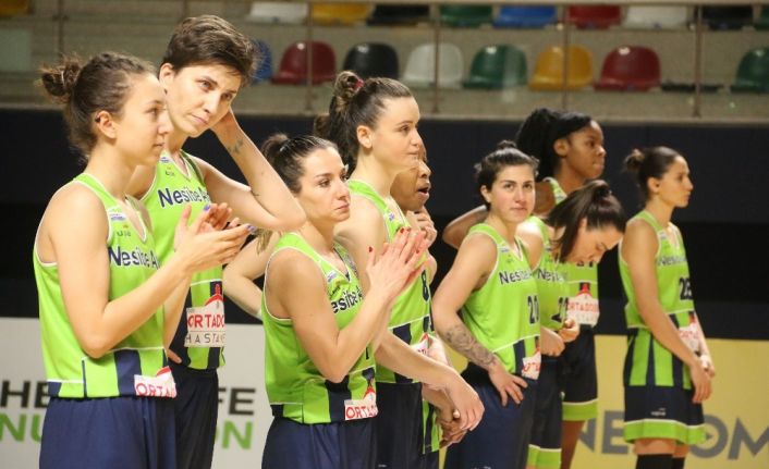 Kadınlar Basketbol Süper Ligi: İzmit Belediyespor: 70 - Nesibe Aydın: 75