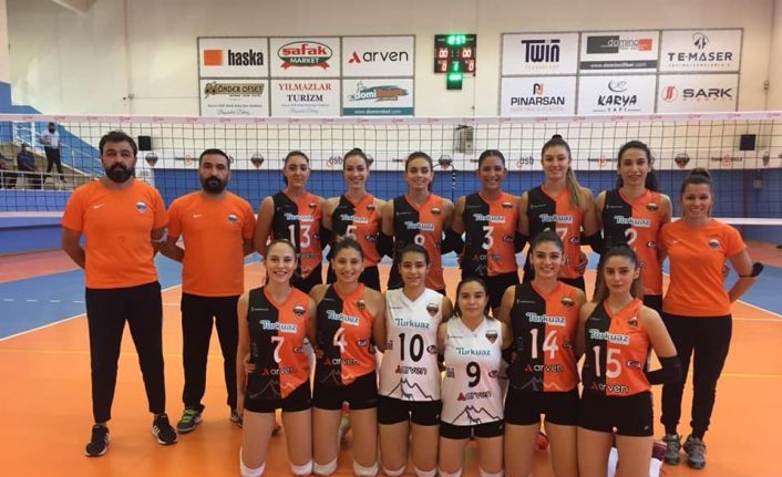 Kadınlar Voleybol 1. Ligi: Turkuaz Seramik OSB Teknik Koleji: 0 - TED Ankara Kolejliler: 3
