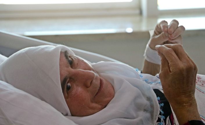 Kalbi ilaçla çalıştırıldı, öldü öldü dirildi, 74 yaşında Covid’i yendi  doktorları bile şaşırttı