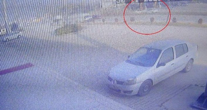 Karşı şeride geçerek 3 kişinin ölümüne yol açan sürücüye ev hapsi verildi