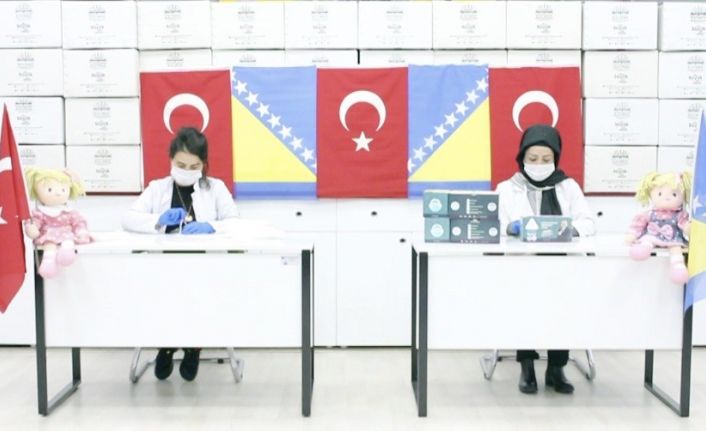 Kayseri’den kardeş şehir Mostar’a 50 bin adet maske ve hijyen malzemesi