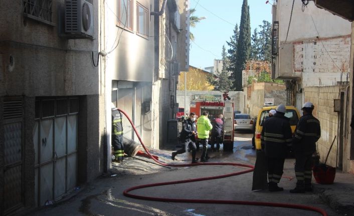 Kilis’te depo yangını