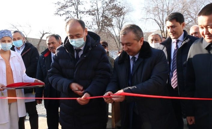 Kırgızistan’da Özbekistan’ın Covid-19 hastaları için yaptırdığı iki hastane daha açıldı