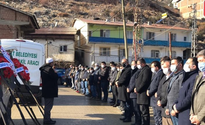 Koronadan ölen belediye başkanı toprağa verildi