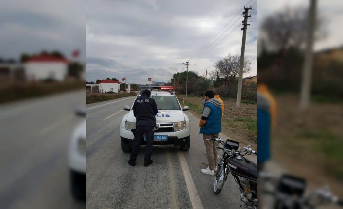 Kuşadası’nda kısıtlamaya uymayan 32 kişiye 100 bin 800 lira ceza kesildi