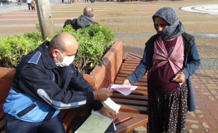 Maskesiz yakalanan hamile dilenci kadın: " 50 tane ceza yazıldı hiçbirini ödemedim bunu da ödemem"