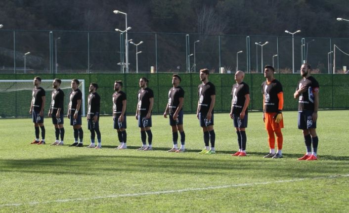 Mislic. com TFF 2. Lig : Hekimoğlu Trabzon FK: 2- Niğde Anadolu FK: 3