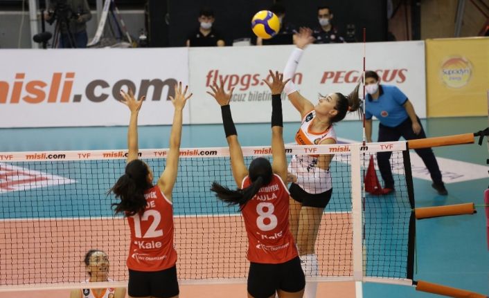 Misli.com Sultanlar Ligi: Eczacıbaşı VitrA: 3 - Çan Gençlik Kale Spor: 0