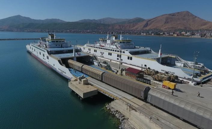 (Özel) Türkiye’nin en büyük iki feribotu 2020’de 500 bin ton yük taşıdı