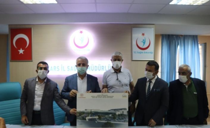 Pandemi Sürecinde Kars’a Tıbbi Cihaz ve Sağlık yatırımları devam ediyor