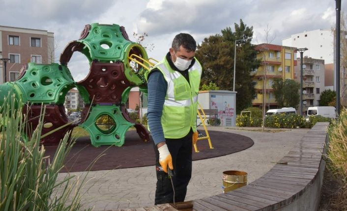 Park ve Bahçeler Müdürlüğü ekipleri Aliağa’nın her yerinde