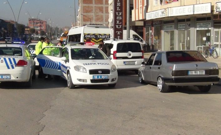 Polisin dur ikazına uymamak pahalıya patladı, 4 bin 500 TL ceza yedi