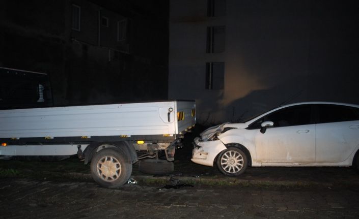 Polisten kaçan alkollü sürücü kaza yaptı