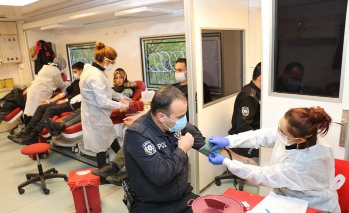 Polisten kan kampanyasına destek