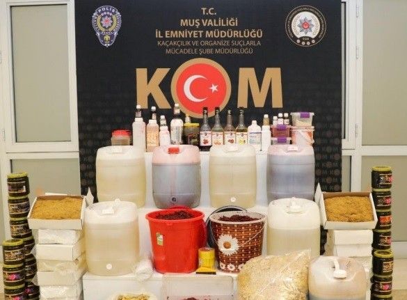 Polisten tütün kaçakçılığı operasyonu