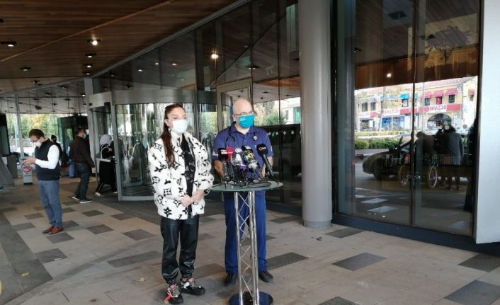 Prof. Dr. Çağlar Çuhadaroğlu: “Yılmaz Vural’ı yaklaşık iki gün önce solunum cihazlarından ayırdık”