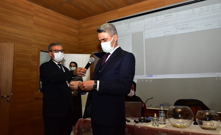 Pütürge’de tamamlanan deprem konutları kura ile hak sahiplerine teslim ediliyor