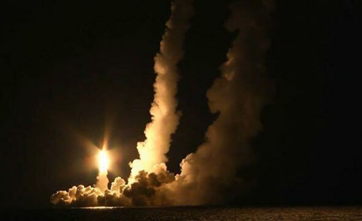 Rusya, 8 bin kilometre menzilli balistik füze denemesi yaptı