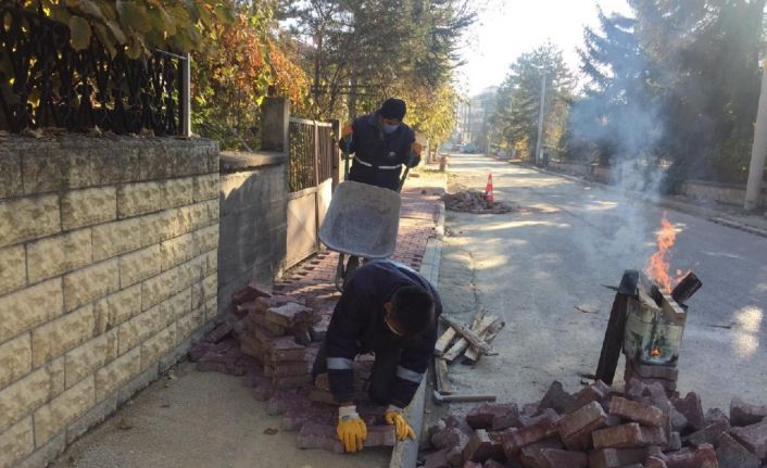 Safranbolu’da kaldırım yenileme çalışmaları devam ediyor