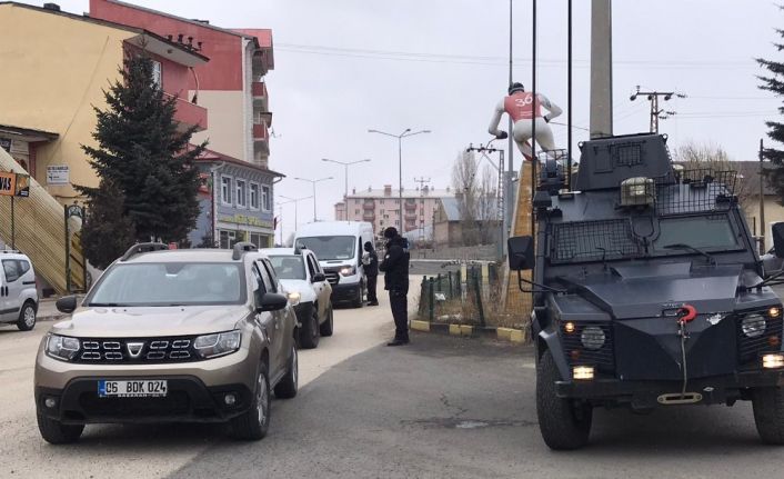 Sarıkamış’ta polisten sıkı denetim