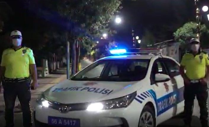 Siirt polisi, korona virüs tedbirlerine uyan vatandaşlara kliple teşekkür etti