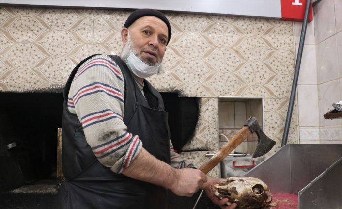 Sivaslıların kelle sevgisi engel tanımıyor