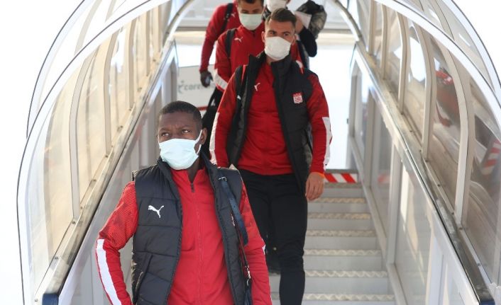 Sivasspor, Maccabi maçı için İsrail’e ulaştı