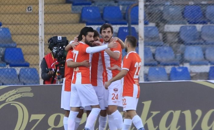 TFF 1. Lig: Adanaspor:1  - Bandırmaspor: 1 (İlk yarı sonucu)